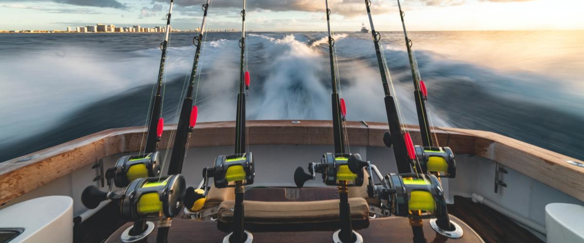 How much do you tip on fishing charter?