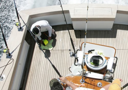 How much do you tip a first mate on a charter boat?